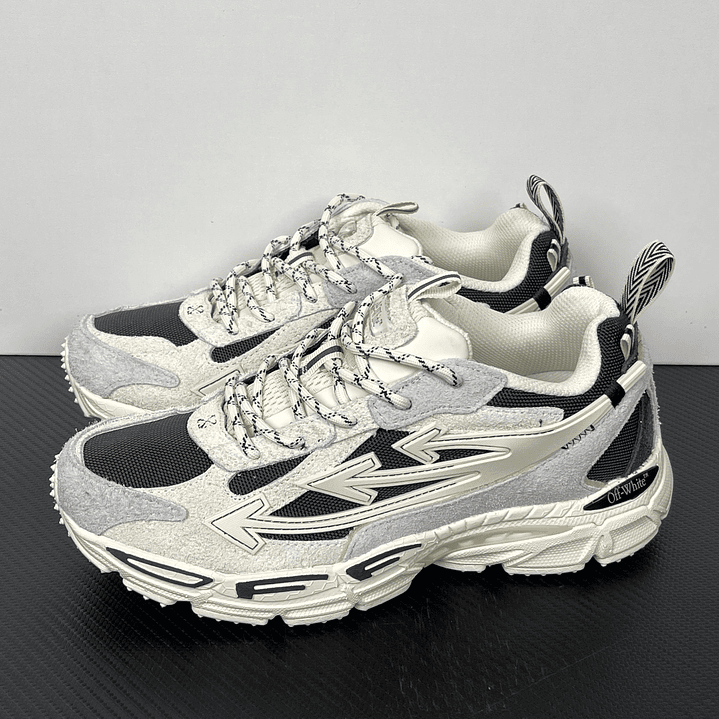 Be Right Back Blue and Cream 1