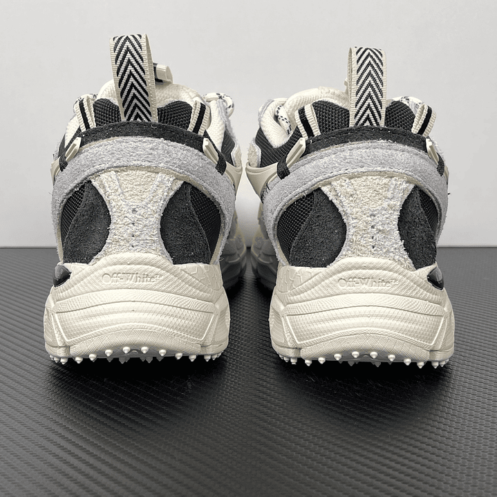 Be Right Back Blue and Cream 7