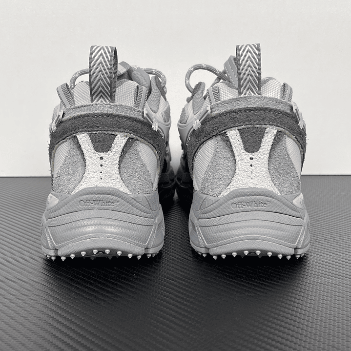 Be Right Back Rose and Grey 3