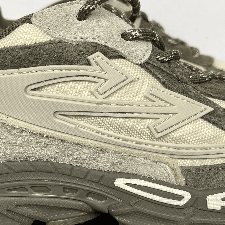 Be Right Back Desert 3