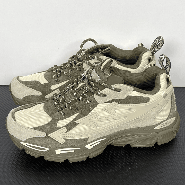 Be Right Back Desert 1