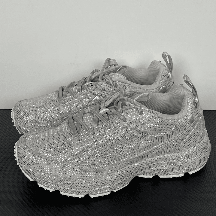 Be Right Back Pure grey 1