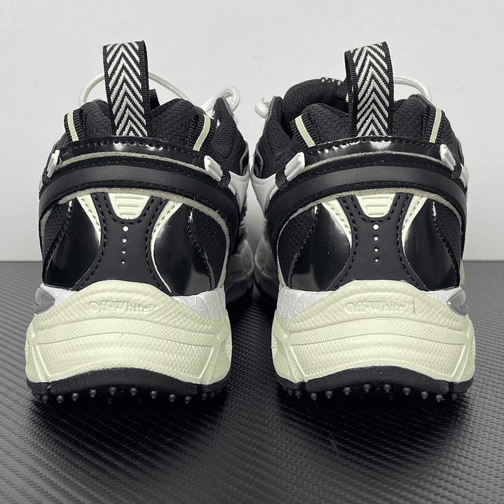 Be Right Back Black and White 2