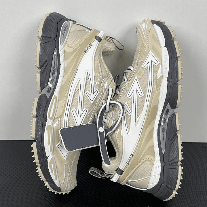 Be Right Back Cream and Black 8