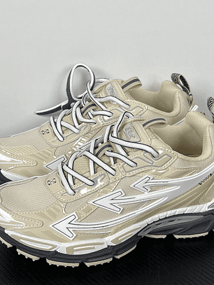 Be Right Back Cream and Black