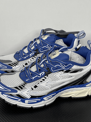 Be Right Back Blue and White