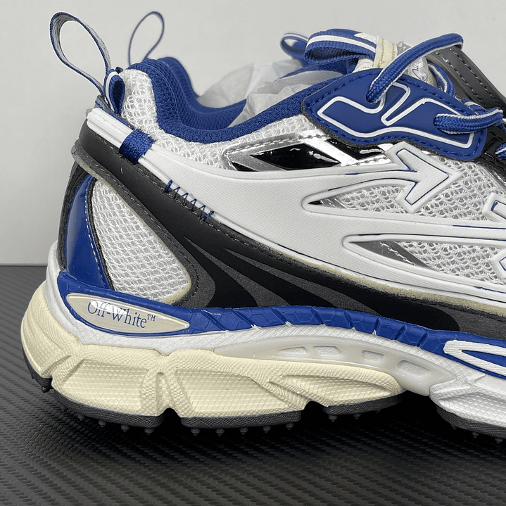 Be Right Back Blue and White 4