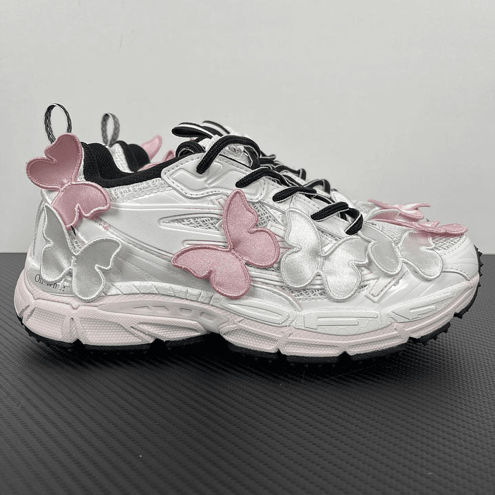 Be Right Back Pink and White 4