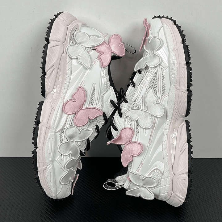 Be Right Back Pink and White 7