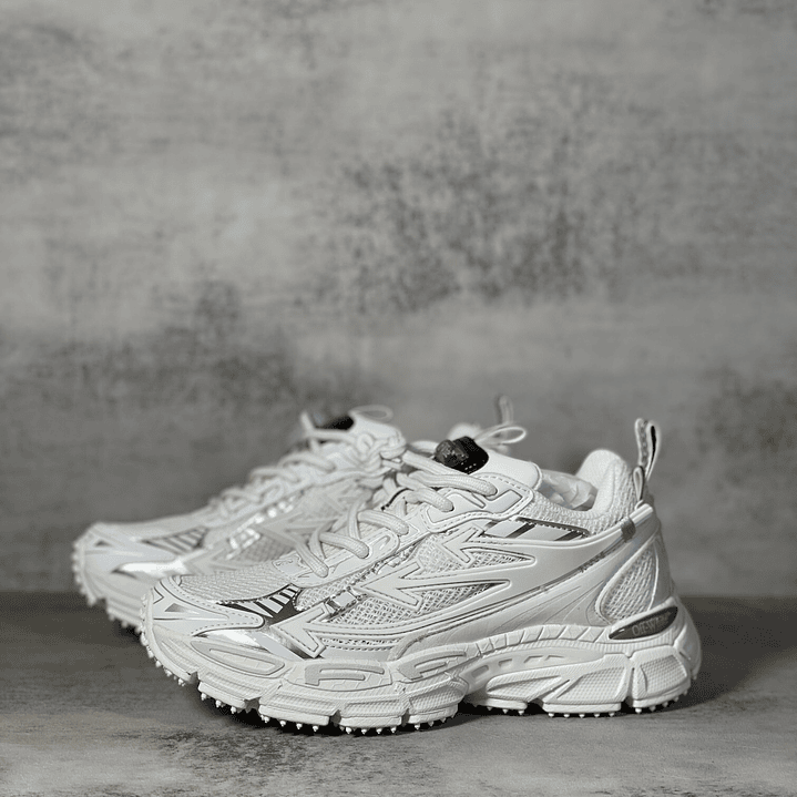 Be Right Back Pure White 1