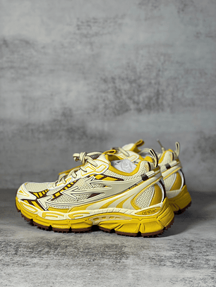 Be Right Back Thunder