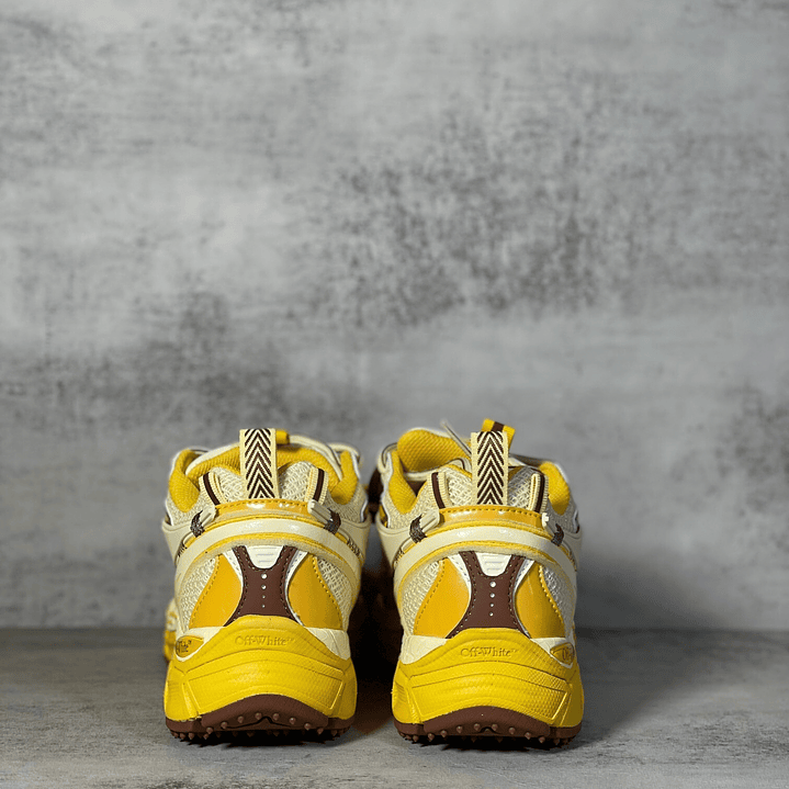 Be Right Back Thunder 7