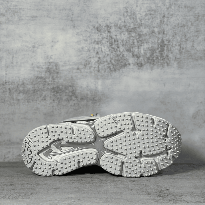 Be Right Back Blue Venice 5