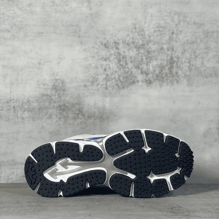 Be Right Back Blue Sky 2