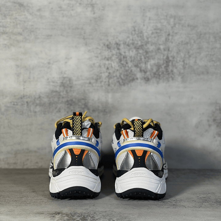 Be Right Back Blue Sky 3