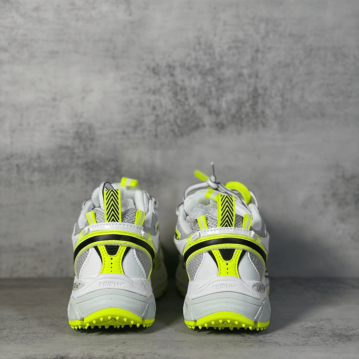 Be Right Back White Flex 4