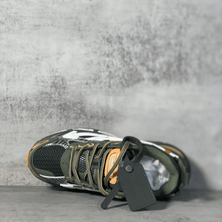 Be Right Back Green and Orange 2