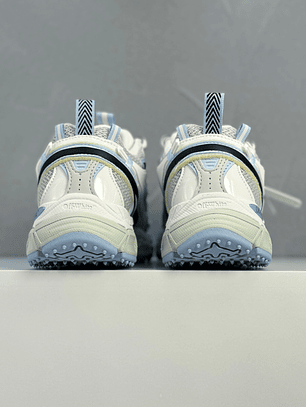 Be Right Back Soft Blue