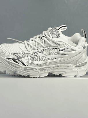 Be Right Back Frozen White