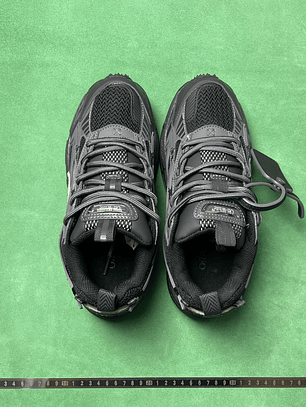 Be Right Back Black Loop