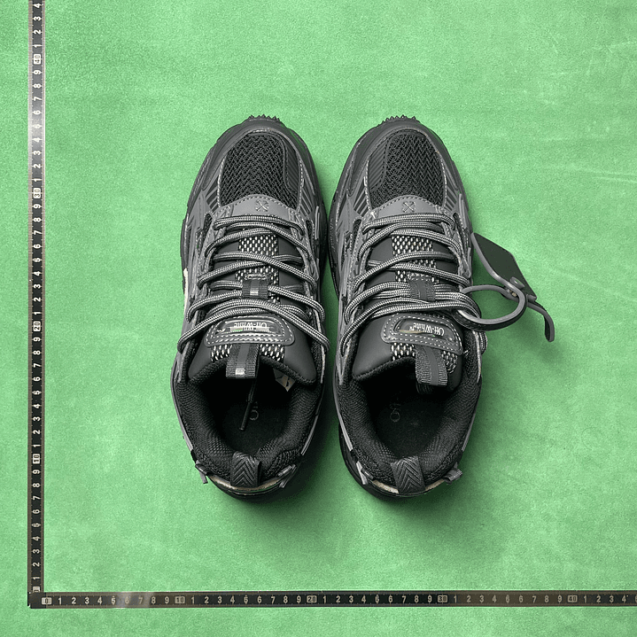 Be Right Back Black Loop 2