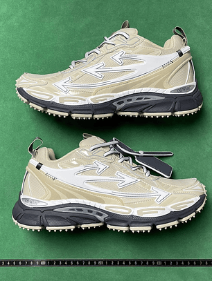 Be Right Back Black Cream Sole