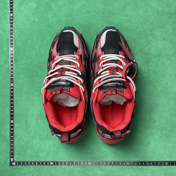 Be Right Back Blood Black 5