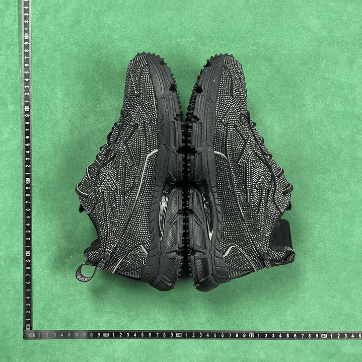 Be Right Back Black Hole 6