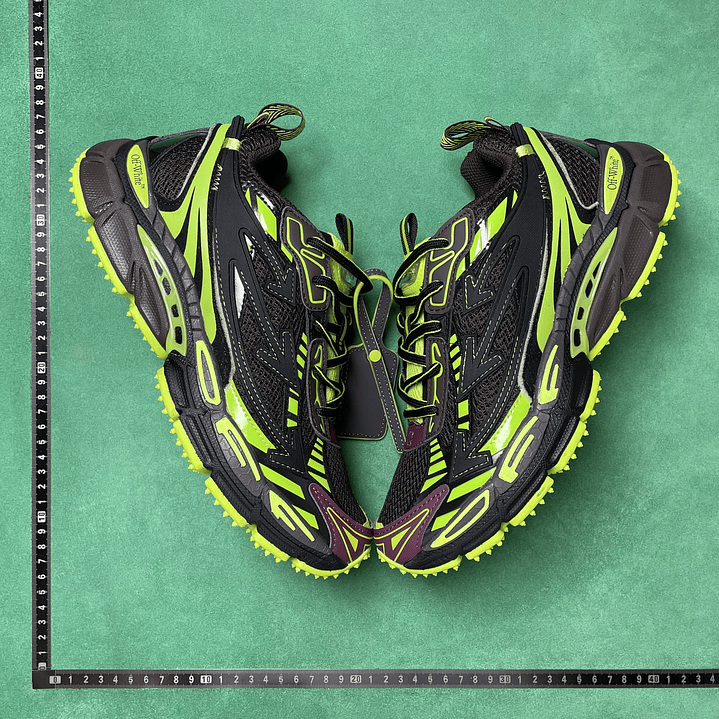 Be Right Back  Black and Green Soul 1