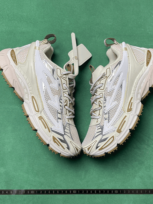 Be Right Back Cream white