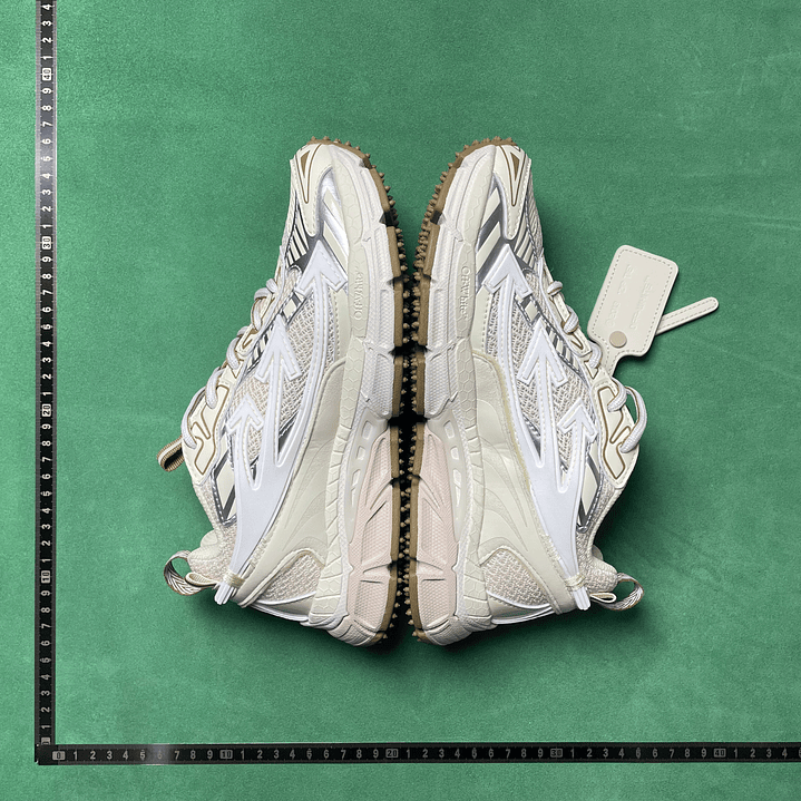 Be Right Back Cream white 6