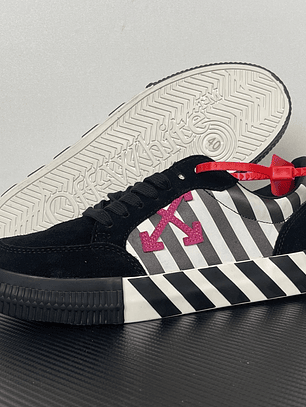 Vulcanized Black Rose