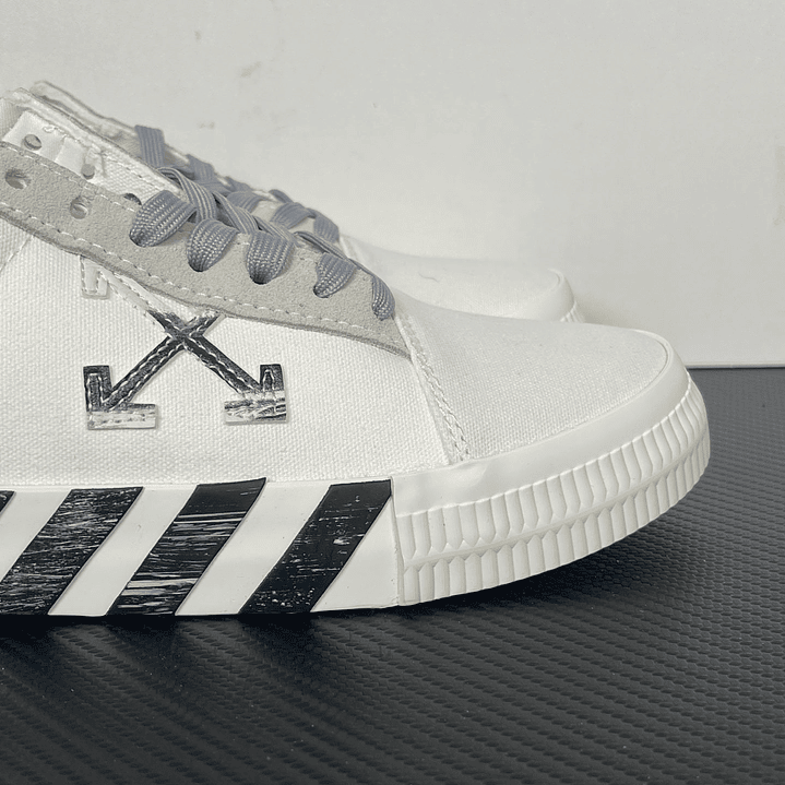 Vulcanized Grey Fade 4