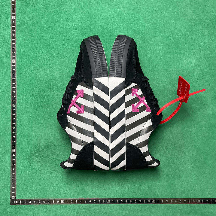 Vulcanized Cromatic Pink 2