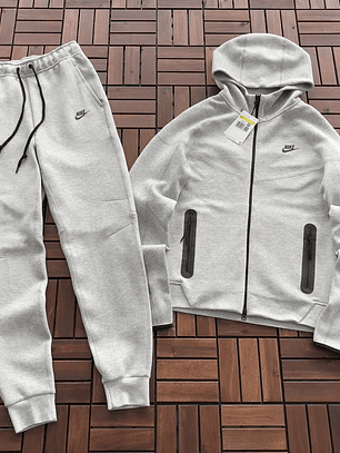 Conjunto Tech Fleece 2023  