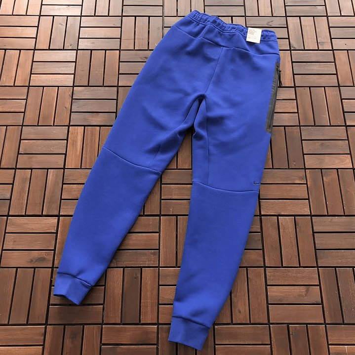 Conjunto Tech Fleece 2025 5