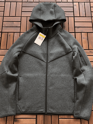 Conjunto Tech Fleece 2025 