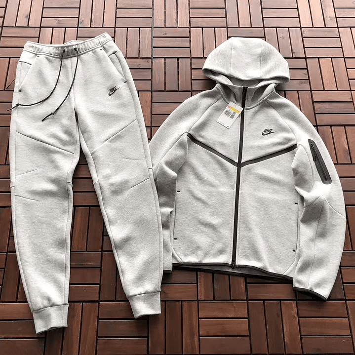 Conjunto Tech Fleece 2025    1