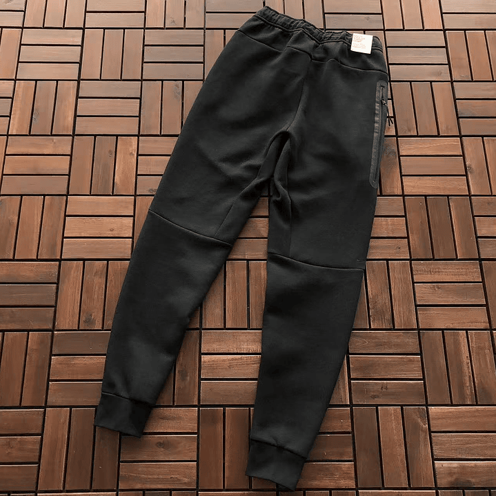 Conjunto Tech Fleece 2025   5