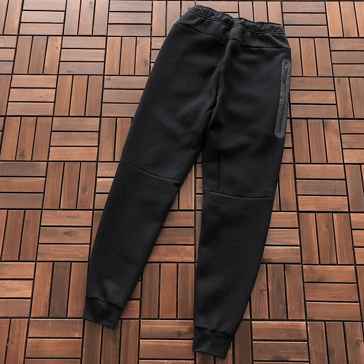 Conjunto Tech Fleece 2025    5