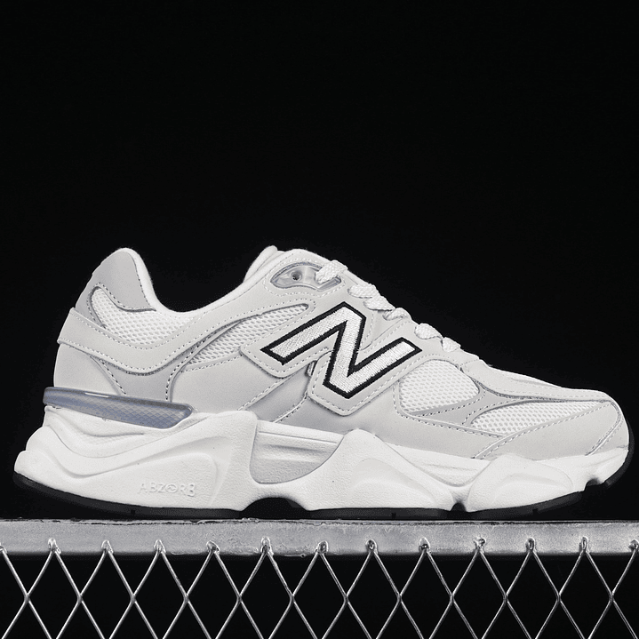 9060 Sea Salt & Raincloud 1