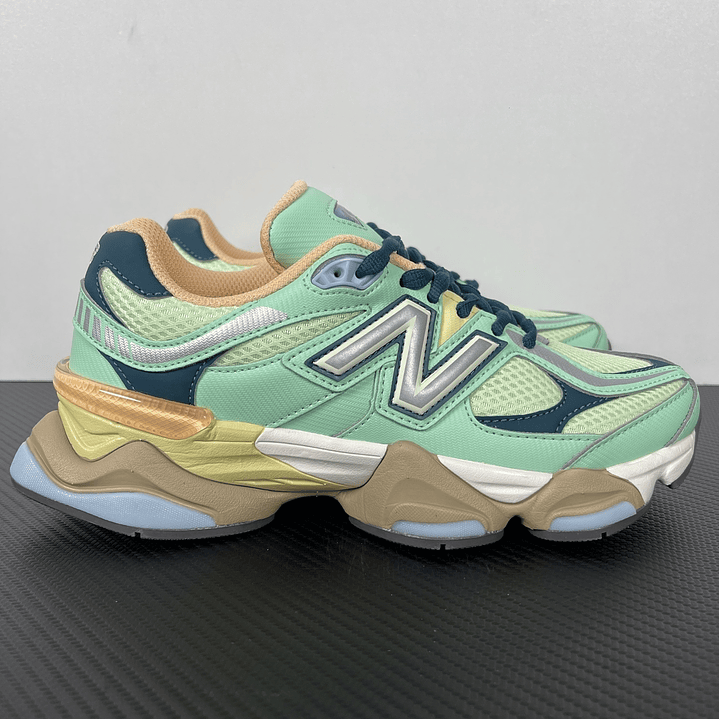 9060 Sweetgrass Deep Ocean 1