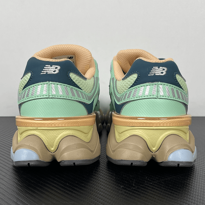 9060 Sweetgrass Deep Ocean 4