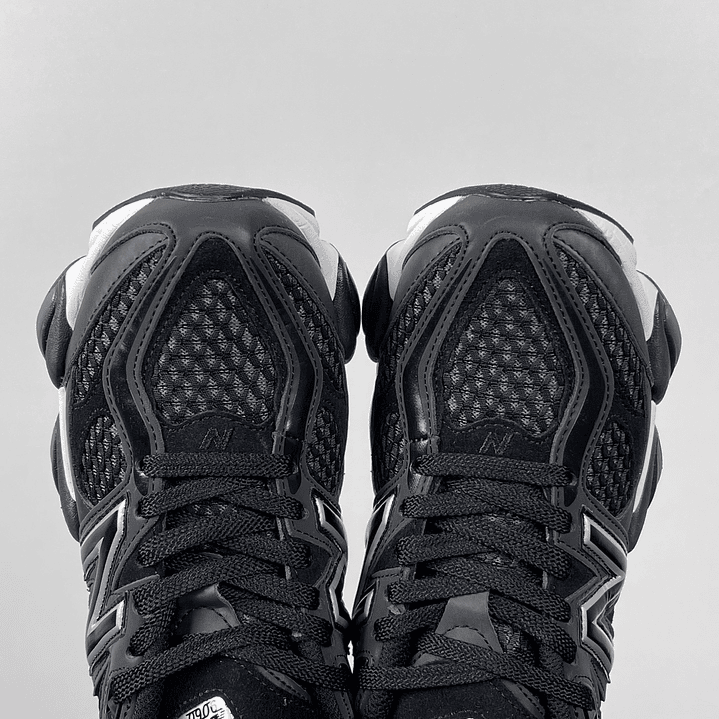 9060 Palace Black Silver  5