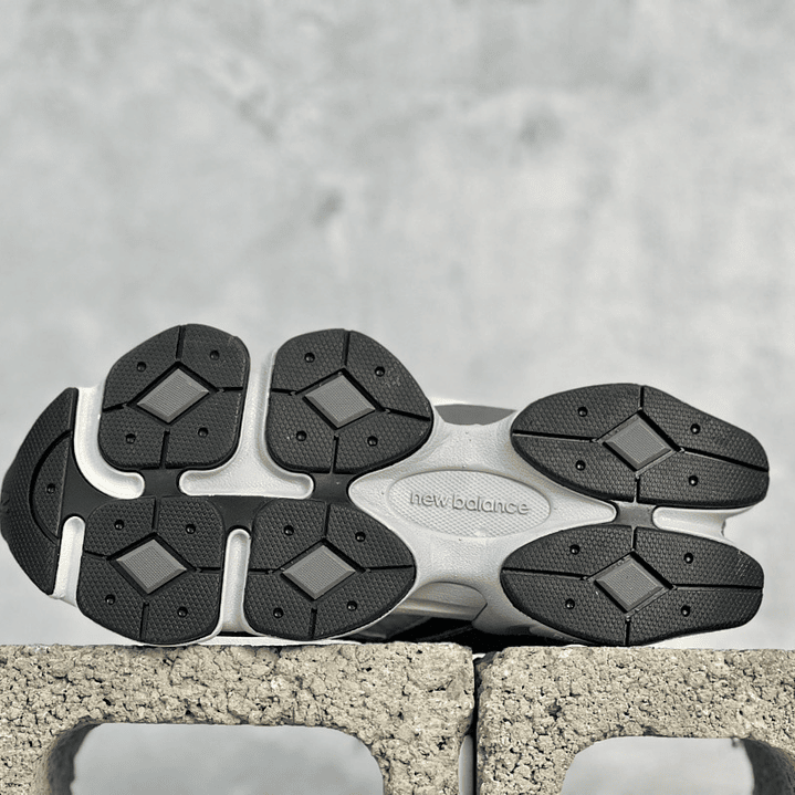 9060 Palace Metallic 5