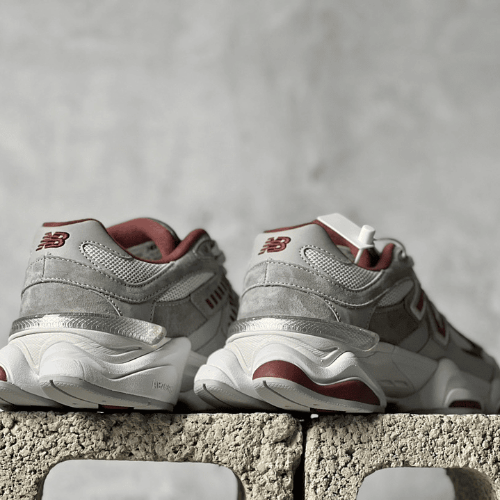 9060 Boston College 3