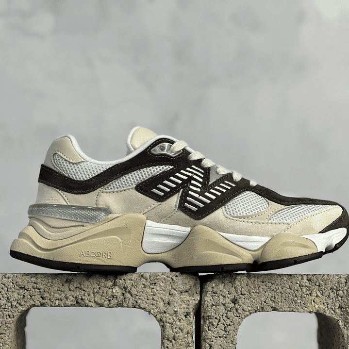 9060 Emerging Brown 1