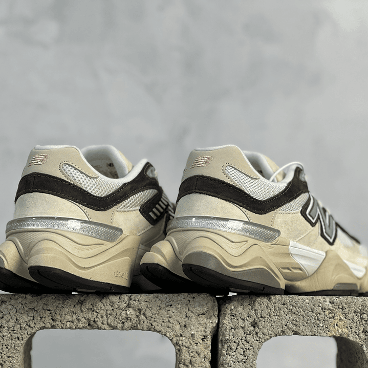 9060 Emerging Brown 3