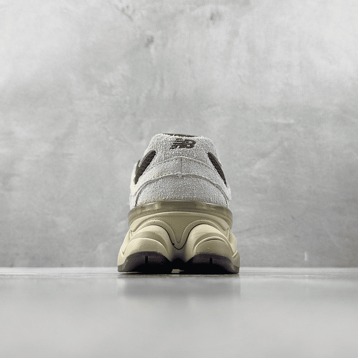 9060 Linen Black Coffee 4