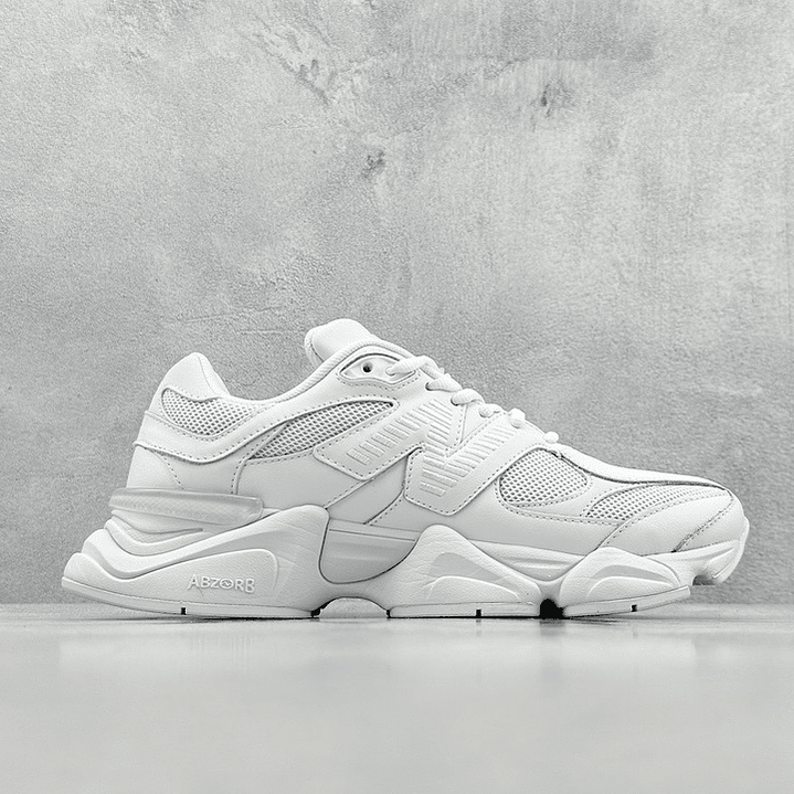 9060 Triple White 1